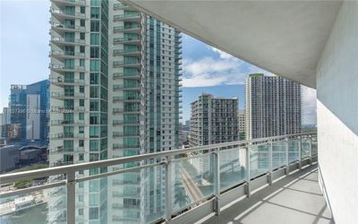 2511 - 90 Sw 3rd St, Condo with 2 bedrooms, 2 bathrooms and null parking in Miami FL | Image 1