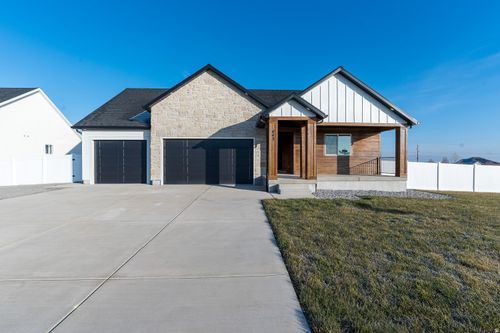 137-443 E Stafford St, Grantsville, UT, 84029-5906 | Card Image