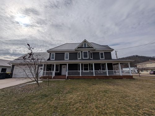 290 Main St Ne, New Albin, IA, 52160-7732 | Card Image