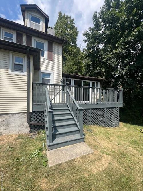 43 S Main St, Harriman, NY, 10926-3206 | Card Image