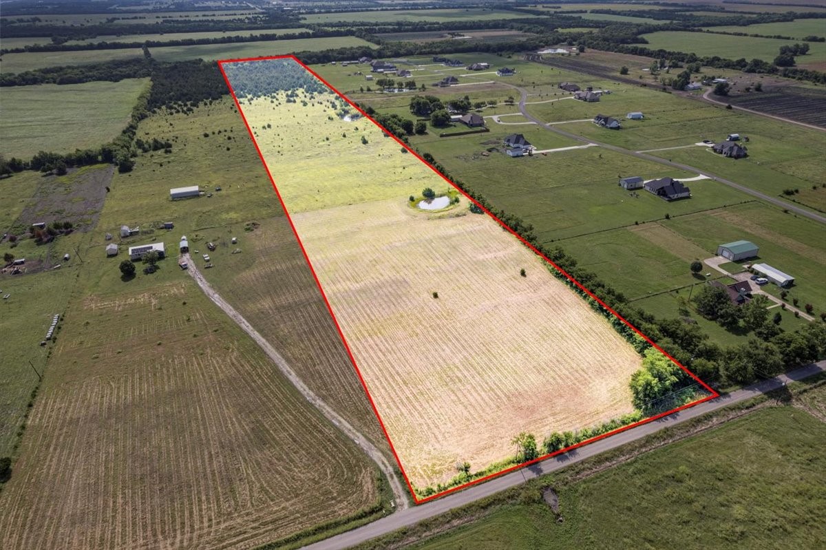Land in Greenville