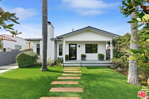 1025 Nowita Pl, Venice, CA, 90291-3834 | Card Image