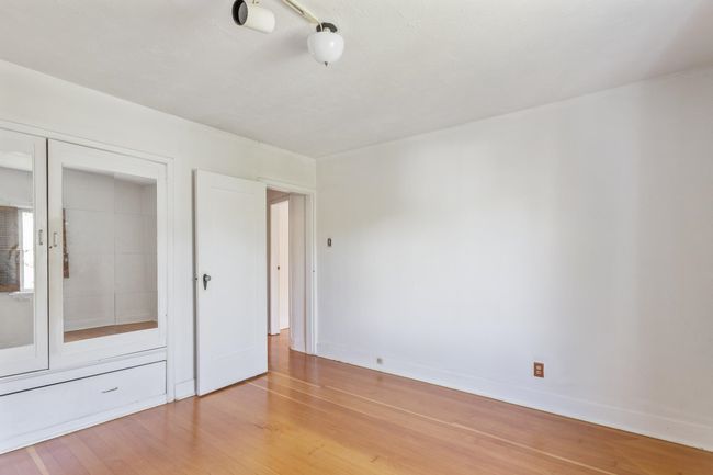 3695 W 16 Avenue, Townhouse with 2 bedrooms, 1 bathrooms and null parking in Vancouver BC | Image 15