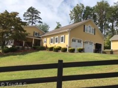 223 Ivy Knob Terrace, House other with 3 bedrooms, 3 bathrooms and null parking in Hayesville NC | Image 2