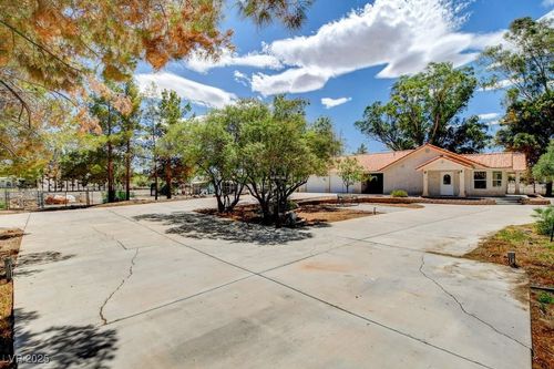 1635 Zubia St, Overton, NV, 89040-9102 | Card Image