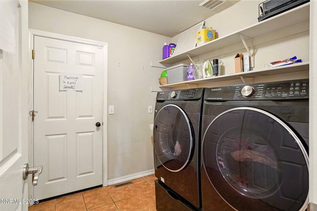 239 Mary Lou Ln, House other with 4 bedrooms, 2 bathrooms and 2 parking in Fernley NV | Image 7