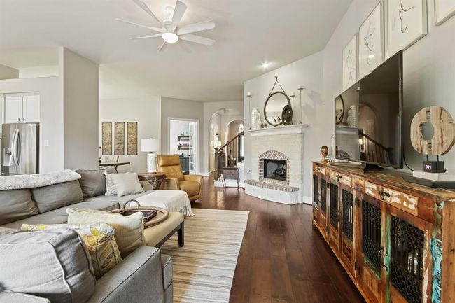 8307 Floating Heart Ct, House other with 4 bedrooms, 4 bathrooms and 3 parking in Conroe TX | Image 7