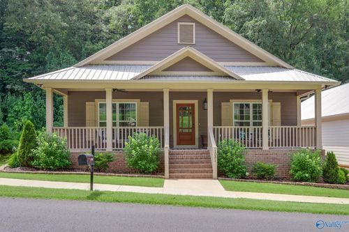 1531 Patterson St, Guntersville, AL, 35976-2001 | Card Image