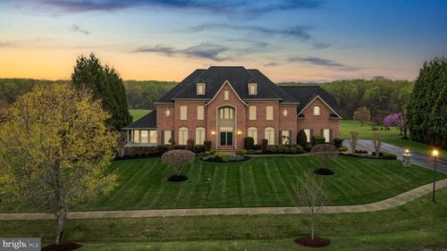 14905 Finegan Farm Dr, DARNESTOWN, MD, 20874-3605 | Card Image