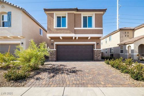 3404 Castlefields Dr, North Las Vegas, NV, 89081-6951 | Card Image