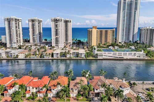 1575 Windjammer Way, Hollywood, FL, 33019-5035 | Card Image