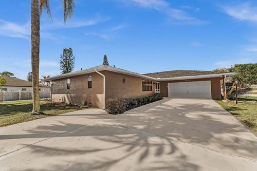 2002 Se Aneci St, Port St Lucie, FL, 34984-4703 | Card Image