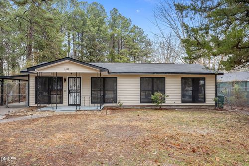 1008 Elm St, Tarboro, NC, 27886-3126 | Card Image