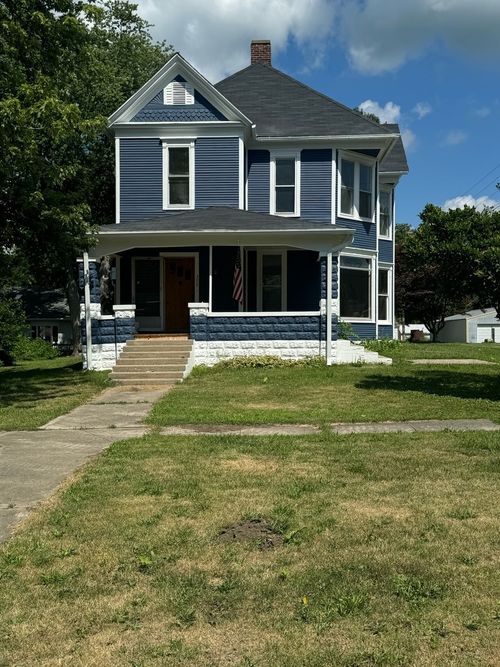 355 N 5th St, Sheldon, IL, 60966-8151 | Card Image