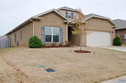 105 Fellington Ct, New Market, AL, 35761-7771 | Card Image