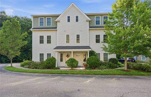 8-12 Park Ave, Narragansett, RI, 02882 | Card Image