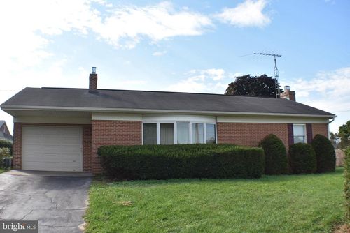 209 West Ave, RED LION, PA, 17356-9286 | Card Image