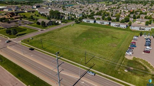 1104 E 73rd St, Sioux Falls, SD, 57108 | Card Image