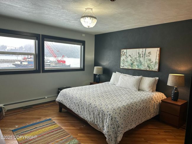 Upstairs Master Bedroom | Image 23