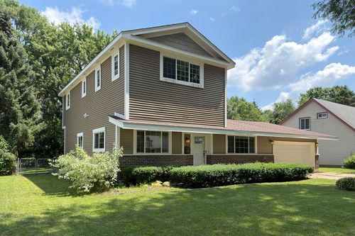 967 Cardiff Dr, Crystal Lake, IL, 60014-8703 | Card Image