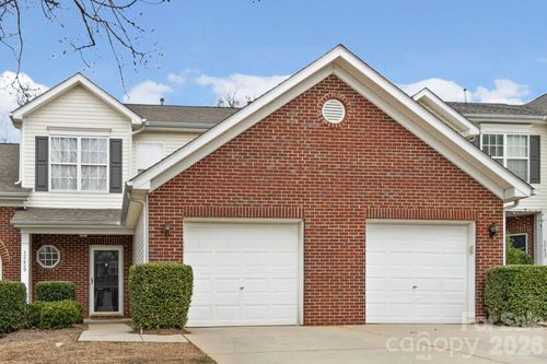 12429 Stratfield Place Cir, Pineville, NC, 28134-6329 | Card Image