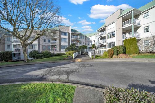 102-9765 140 St, Surrey, BC, V3T5S5 | Card Image