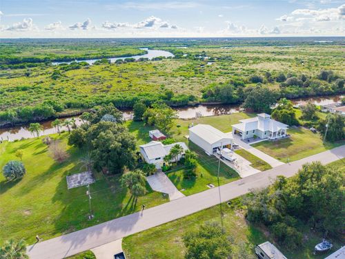 195 Summerset Dr, Punta Gorda, FL, 33982-8316 | Card Image