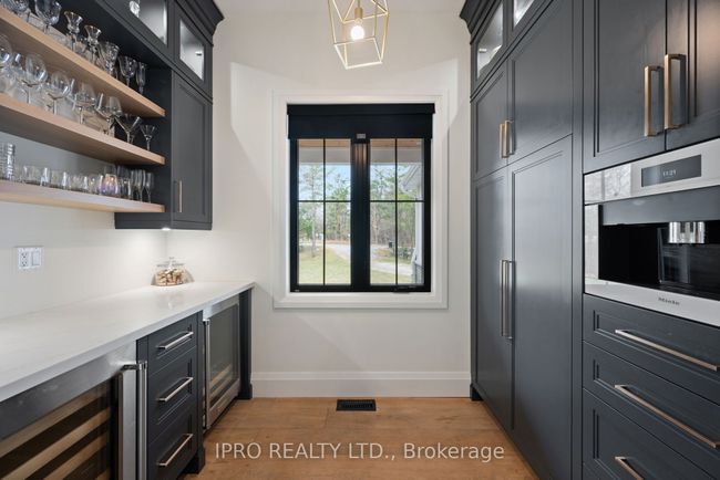 1 Gallagher Cres, House other with 6 bedrooms, 4 bathrooms and 10 parking in Midhurst ON | Image 7