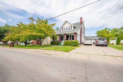 2135 Moore St, Ashland, KY, 41101-3817 | Card Image