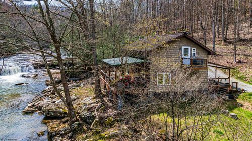 5078 Laurel Creek Rd, Moatsville, WV, 26405-4811 | Card Image