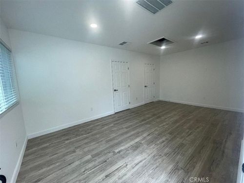 4914 Hesperia Ave, Encino, CA, 91316-4207 | Card Image