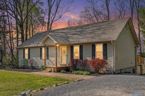 102 Guthery Pvt Dr, Danville, AL, 35619-7223 | Card Image