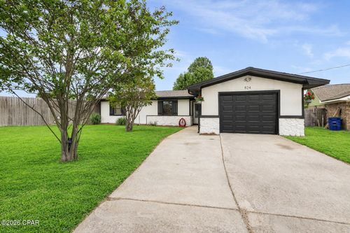 824 Jeremy Ln, Panama City, FL, 32405-3915 | Card Image