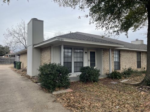 2503 Indigo Ln, Arlington, TX, 76015-1006 | Card Image