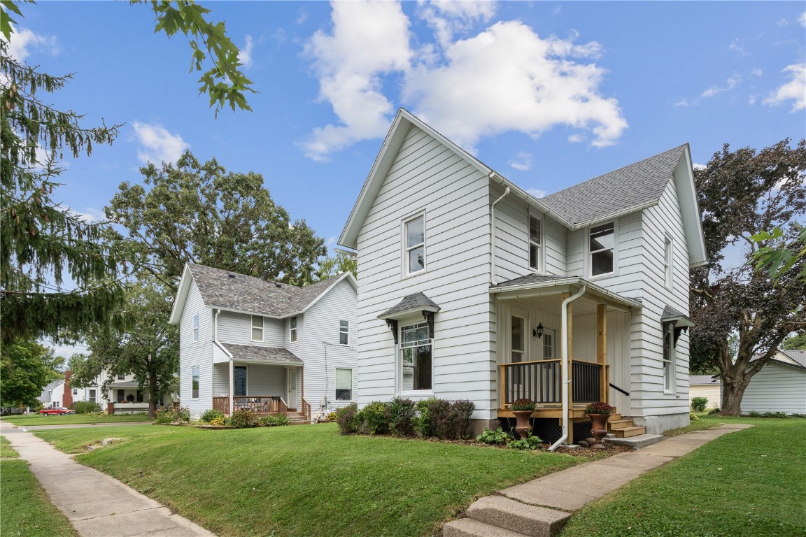 Meridian St, Tipton, IA 52772