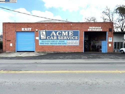 1015 Grove Way, Cherryland, CA, 94541-2133 | Card Image