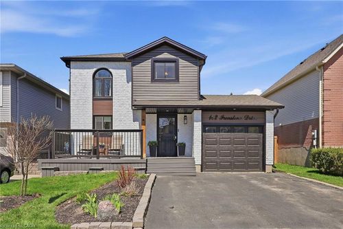 102 Ironstone Drive, Cambridge, ON, N1P1A4 | Card Image