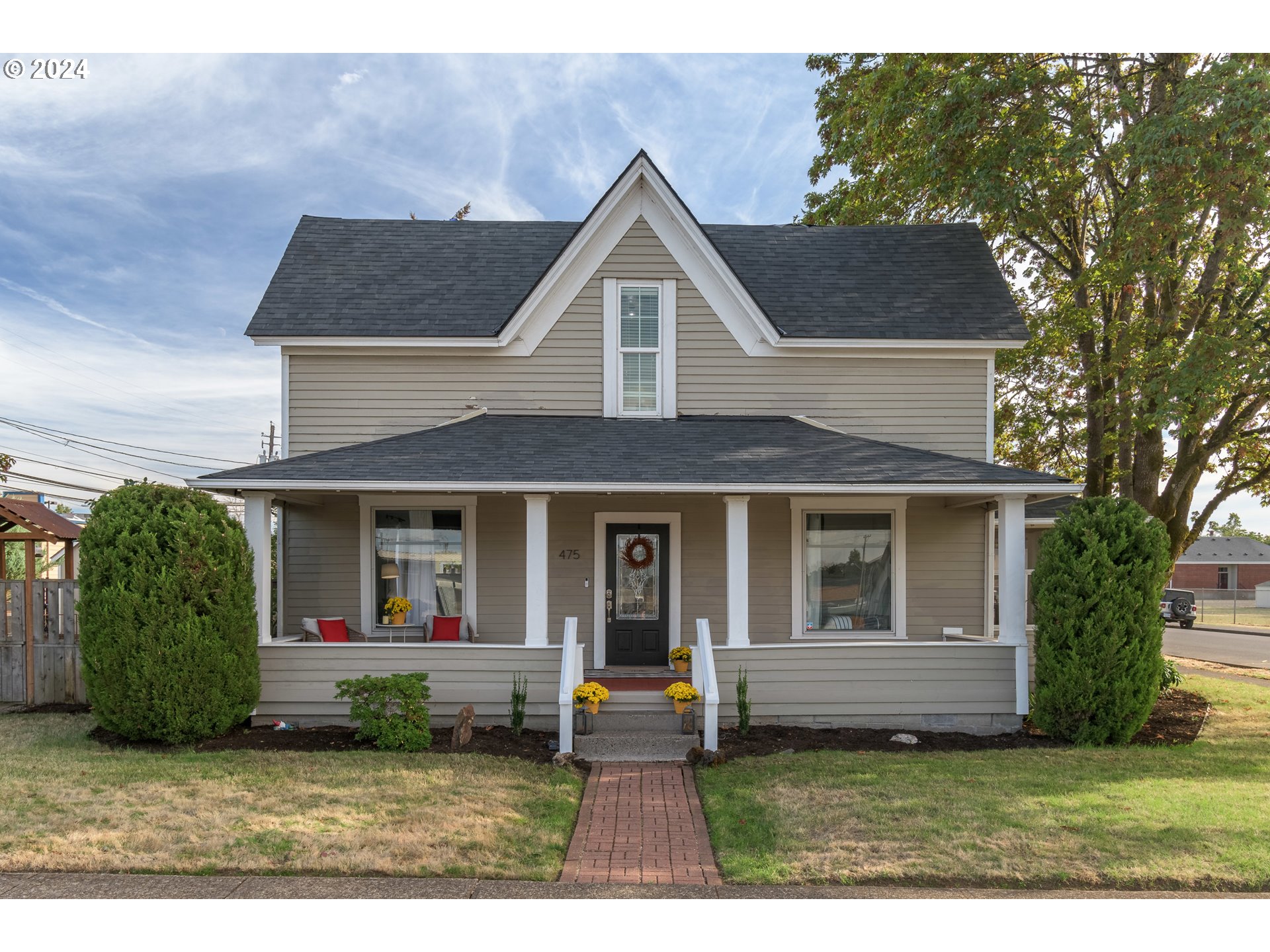 9th Ave, Junction City, OR 97448