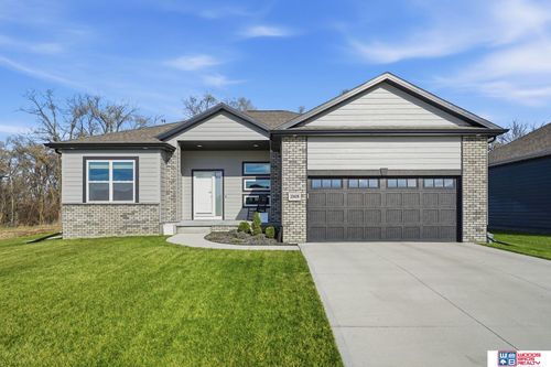 20608 Camelback Ave, Gretna, NE, 68028-5100 | Card Image