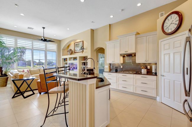 547 Robin Ln, House other with 5 bedrooms, 4 bathrooms and null parking in Jupiter FL | Image 22