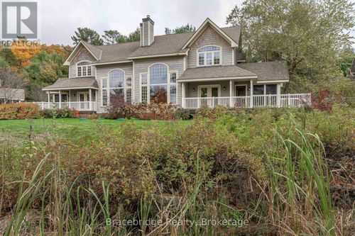 3876 Muskoka Rd 118 Highway W, Muskoka Lakes (Medora), ON, P0B1J0 | Card Image