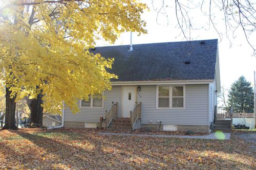 530 4th St N, Winsted, MN, 55395-7765 | Card Image