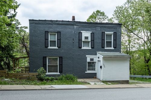 1320 Pioneer Ave, Brookline, PA, 15226-1137 | Card Image