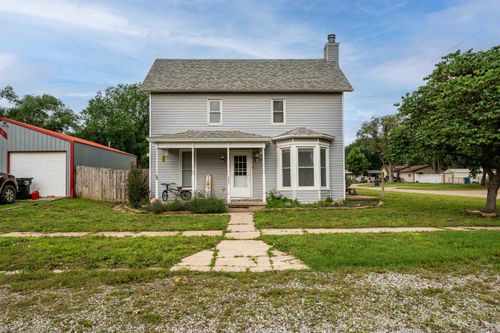 303 S Somerset St, Norwich, KS, 67118-9701 | Card Image