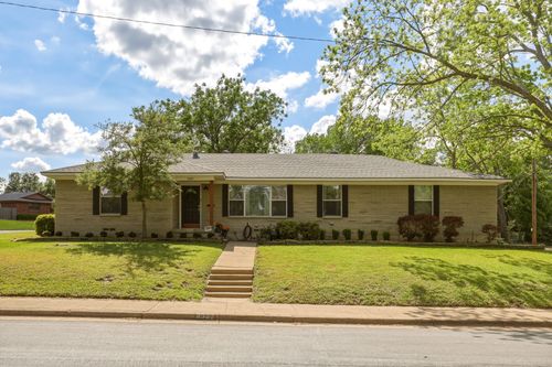 2367 Rockyglen Dr, Dallas, TX, 75228-5361 | Card Image