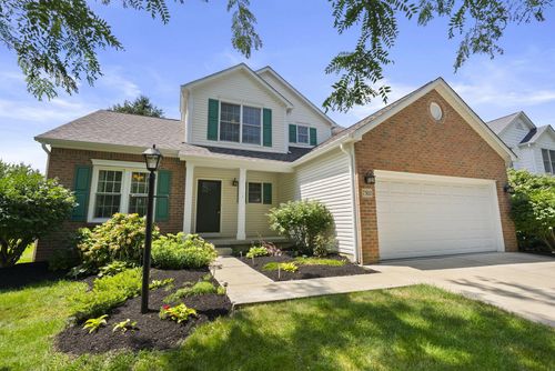 7302 Summerfield Dr, Lewis Center, OH, 43035-8016 | Card Image