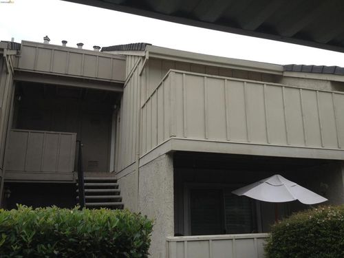 2209 Lakeview Cir, Pittsburg, CA, 94565-4257 | Card Image