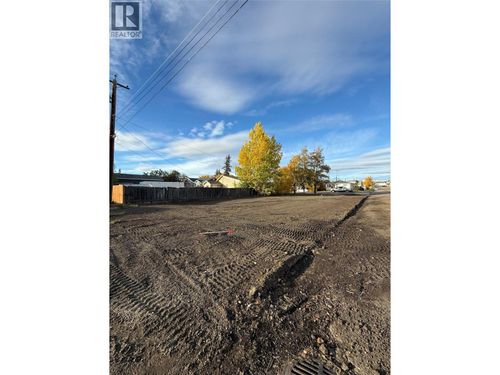 1201 105 Ave, Dawson Creek, BC, V1G2L8 | Card Image
