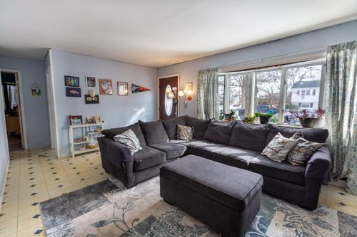 47 Ridgedale Ave, Farmingville, NY, 11738-2647 | Card Image