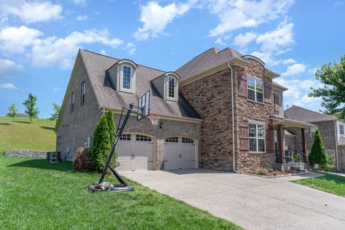 76 Molly Bright Ln, Franklin, TN, 37064-9723 | Card Image